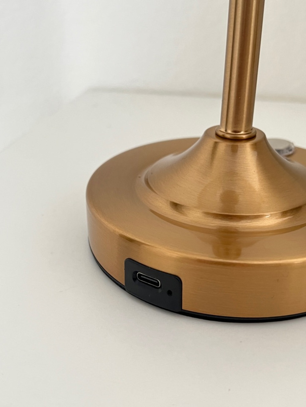 Cordless Table Lamp - Picture 3 of 6
